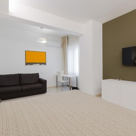 ペスカーラ Le Stanze Sul Corso Bed & Breakfast エクステリア 写真