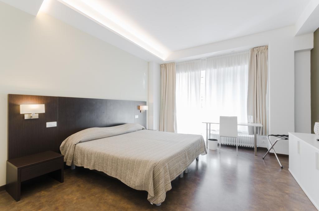 ペスカーラ Le Stanze Sul Corso Bed & Breakfast エクステリア 写真